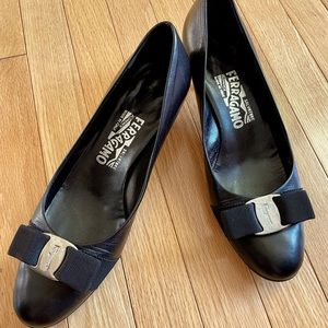 Ferragamo women shoes 6.5 size